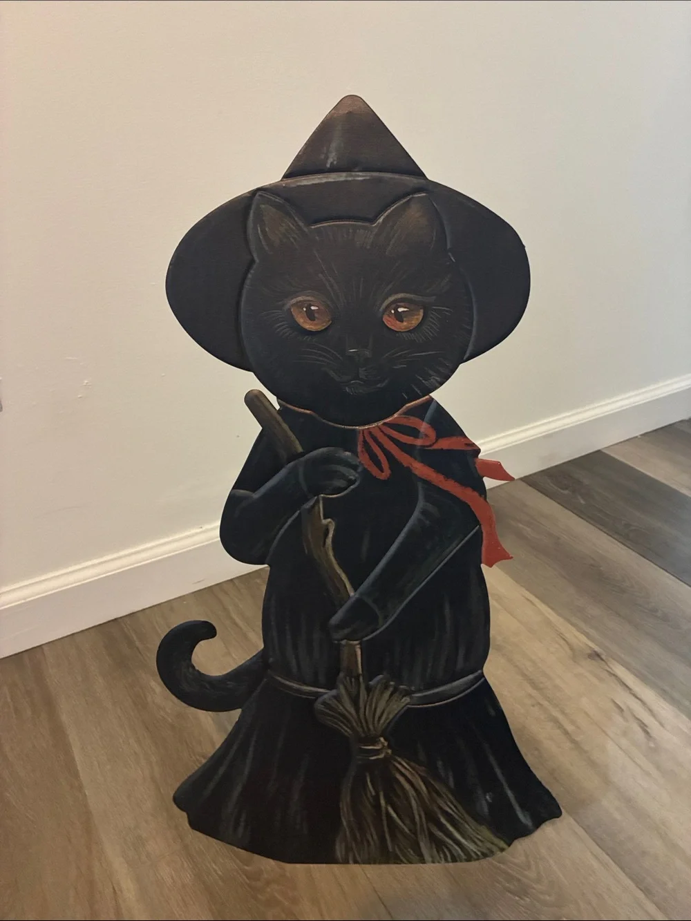 NWT- 23” Black Cat Witch Halloween Metal Easel Stand Porch Sign Decoration